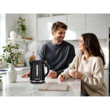 NELO virdulys, talpa 1,7 l, galia 2000 W, juodas