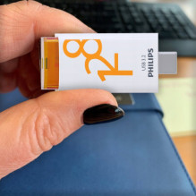 Philips 128GB USB-C 3.2 Gen 1 Click Sunrise Orange FM12FD175B / 00