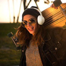 QCY H3 Over-Ear Headphones with ANC Bluetooth 5.4 Hi-Res Audio - White