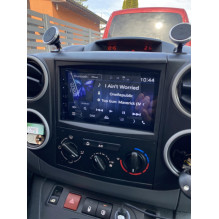 Ramka radiowa 2 DIN Citroen Berlingo, Jumpy, C2, C3 Fiat Scudo Peugeot 207,307 Ramka radiowa 2 DIN Citroen Berlingo, Jumpy, C2, C3 Fiat Scudo Peugeot 207,307