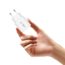 „Tech-Protect NCA45W-GAN“ 2 prievadų USB-C / USB-A 45 W sieninis įkroviklis – baltas