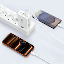 „Tech-Protect NC140W-GAN“ 4 prievadų 140 W sieninis įkroviklis – baltas