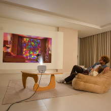 „Yaber L2 Plus“ LCD „FullHD 1080p“ multimedijos projektorius su JBL garsiakalbiais – smėlio spalvos