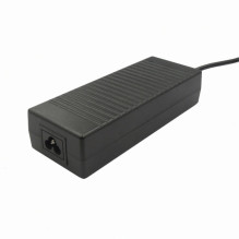 24 V 5 A 120 W maitinimo šaltinis su C5 lizdu