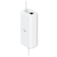 UBIQUITI PoE integruotas...