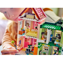 LEGO FRIENDS 42670 Hartleiko miesto apartamentai ir parduotuvės