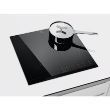 „Electrolux LIV63431BK“ juoda, įmontuojama, 60 cm, zoninė indukcinė kaitlentė, 4 zonos „Electrolux LIV63431BK“ juoda, įmontuojama, 60 cm, zoninė indukcinė kaitlentė, 4 zonos