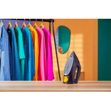 Philips 7000 series DST7061 / 30 iron Steam iron SteamGlide Elite soleplate 3000 W Purple