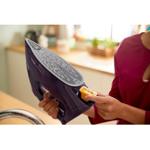 Philips 7000 series DST7061 / 30 iron Steam iron SteamGlide Elite soleplate 3000 W Purple