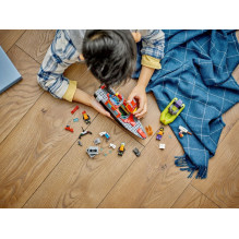 LEGO CITY 60373 Ugniagesių gelbėjimo valtis