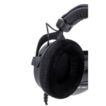 Beyerdynamic DT 770 PRO 250 OHM Black Limited Edition - uždaros studijinės ausinės