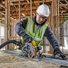 DeWALT DCS572NT nešiojamas diskinis pjūklas 18,4 cm geltonas 5500 aps./min.