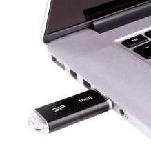 Silicon Power Ultima U02 USB atmintinė 16 GB USB A tipo 2.0 juoda