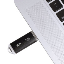 Silicon Power Blaze B02 USB atmintinė 32 GB USB A tipo 3.2 Gen 1 (3.1 Gen 1) Juoda