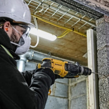 DeWALT D25134K-QS perforatorius 800 W be rakto