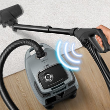 Bosch Serie 6 BGB6X330 vacuum 4 L Cylinder vacuum Dry 600 W Dust bag