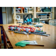 LEGO CITY 60423 Miesto centro tramvajus ir stotis