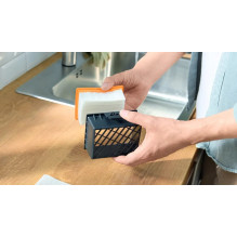 Bosch Serie 4 BGB38RD2 dulkių siurblys 4 l Cilindrinis dulkių siurblys Sausas 600 W Dulkių maišelis