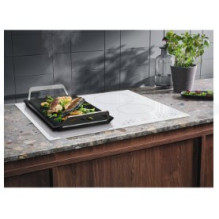 „Electrolux LIV63431BW“ balta įmontuojama indukcinė kaitlentė, 59 cm, 4 zonos „Electrolux LIV63431BW“ balta įmontuojama indukcinė kaitlentė, 59 cm, 4 zonos