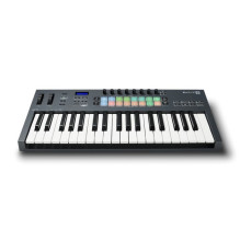 Novation FLKEY 37 - MIDI klaviatūra, skirta FL Studio programinei įrangai, 37 klavišai.
