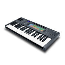 Novation FLKEY 37 - MIDI...