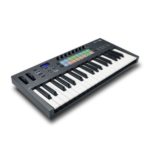 Novation FLKEY 37 - MIDI keyboard dedicated to FL Studio software, 37 keys. Novation FLKEY 37 - MIDI keyboard dedicated to FL Studio software, 37 keys.