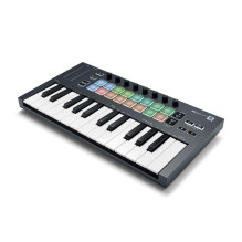 Novation FLKEY Mini - MIDI klaviatūra, skirta FL Studio programinei įrangai, 25 klavišai.