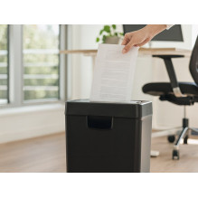 Tracer EDGY10L Paper Shredder Black