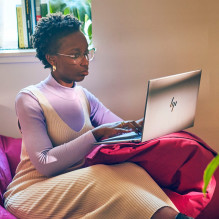 HP ZBook Firefly G11 Intel Core Ultra 7 165U Mobile workstation 35.6 cm (14") WUXGA 32 GB DDR5-SDRAM 1 TB SSD Wi-Fi