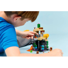 LEGO MINECRAFT 21587 Zombių požemis