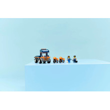 LEGO CITY 60491 Motorcycle Transporter LEGO CITY 60491 Motorcycle Transporter