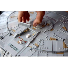 LEGO ICONS 10356 Žvaigždžių kelias: USS Enterprise NCC-1701-D