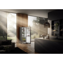 Refrigerator LIEBHERR RBbsb 525i