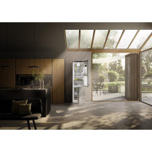 Refrigerator LIEBHERR CBnsda 575i