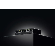 Komutatorius, TELTONIKA, Komutatoriaus tipas: nevaldomas, 5xRJ-45 prievadai, RJ-45 prievadų tipas: gigabito eternetas (1