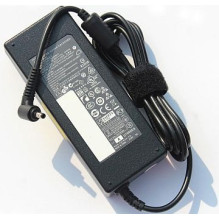 Laptop charger DELL 90W:...