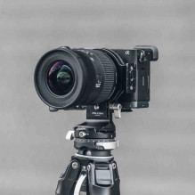 Kameros priedas - Falcam F22 &amp; F38 Greito atleidimo apačios plokštė (Sony A6700, neslystantis, riešo diržo skylės)