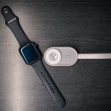„Tellur“ belaidis išorinės baterijos įkroviklis, suderinamas su „Apple Watch“