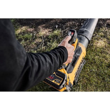 DeWALT DCMBL777N-XJ leaf blower 54 V 258 km / h