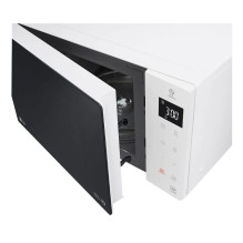 Microwave oven LG MS23NECBW