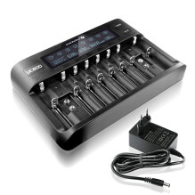 Įkroviklis UC-800 everActive pakuotėje po 1 vnt.