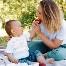 BabyOno 878 vienkartiniai seilinukai, 10 vnt. BabyOno 878 vienkartiniai seilinukai, 10 vnt.