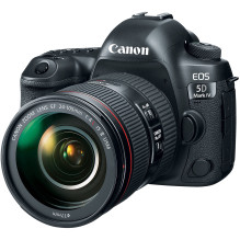 Canon EOS 5D Mark IV 24-105 f / 4L IS II USM