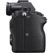 Sony A7 III Body (Black) , (ILCE-7M3 / B) , (α7 III) , (Alpha 7 III)