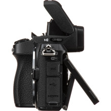 Nikon Z50 + NIKKOR Z DX 18-140mm f / 3.5-6.3 VR + FTZ II Adapter