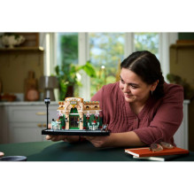 Constructor - LEGO ICONS 10362 French Café 1101 elements 160mm height 60mm depth 300mm width