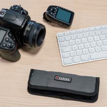 Camera Accessory - Caruba Battery Holder Pro Neoprene Case for 4 DSLR Batteries Gray