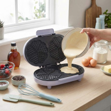 Giles &amp; Posner EK6700GSPPVDE Double Heart Waffle Maker