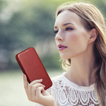 „iCarer CE Oil Wax Premium“ odinis dėklas „iPhone 14 Plus“ magnetinis atverčiamas odinis dėklas „MagSafe Red“ (AKI142207