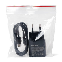 „Samsung“ 25 W EP-TA800EBE USB-C sieninis įkroviklis su „Samsung EP-DA705BBE“ USB-C / USB-C laido pakeitimo rinkiniu – j